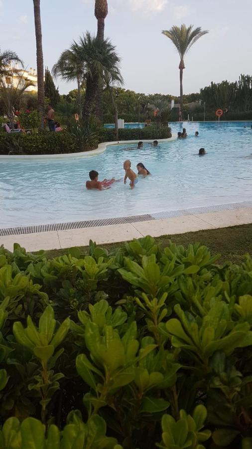 Chez Elo'S Marbella Milla De Oro. Jardin Privado Apartment Luaran gambar